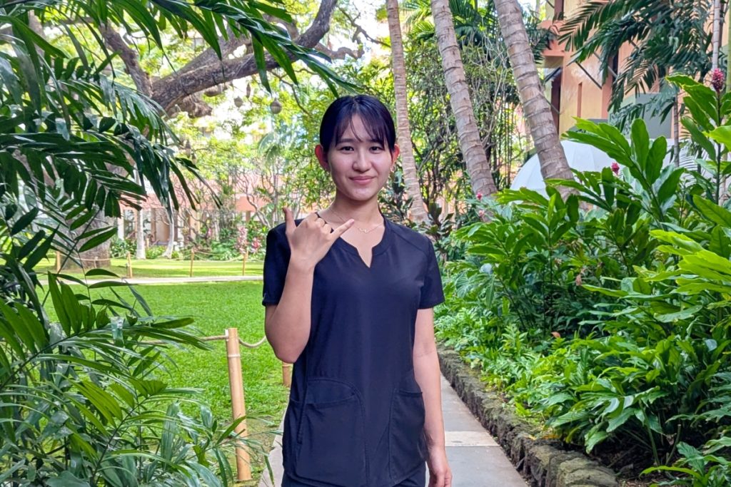 介護職からロミロミ留学。マッサージはAI時代でも人の手で行う一生モノの技術。度胸がついて、サロン開業への自信が付きました！